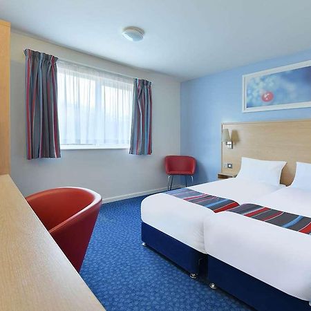 Travelodge Halifax Room photo